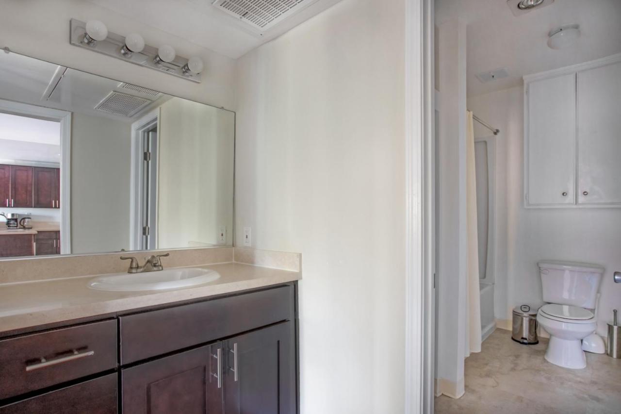 Woodland Hills 1br W Pool Gym Nr Warner Center Lax-893 Los Angeles