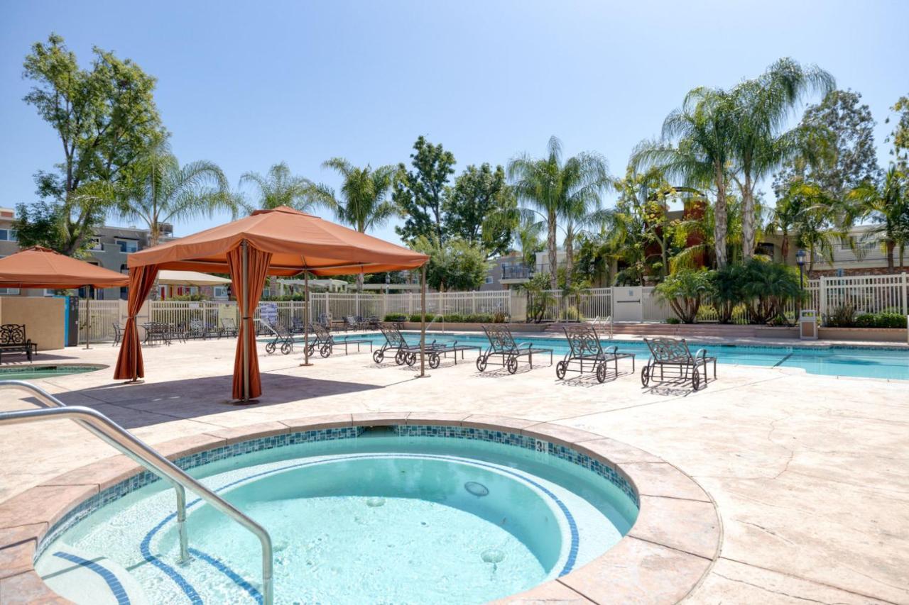 Woodland Hills 1br W Pool Gym Nr Warner Center Lax-893 Apartamento *