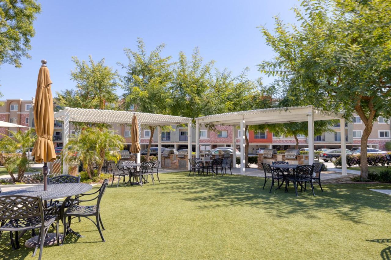 Apartamento Woodland Hills 1br W Pool Gym Nr Warner Center Lax-893 *
